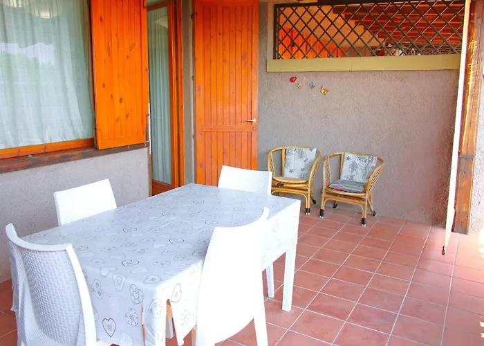 In Olbia With Shared Garden Apartment