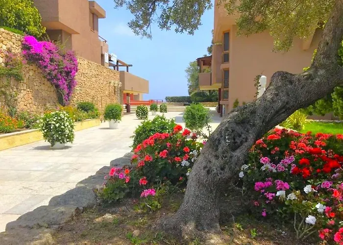 Apartment In Olbia With Shared Garden Cugnana Verde
