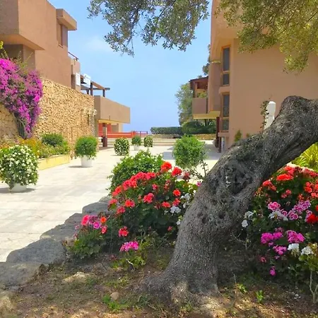 Апартаменты In Olbia With Shared Garden Cugnana Verde