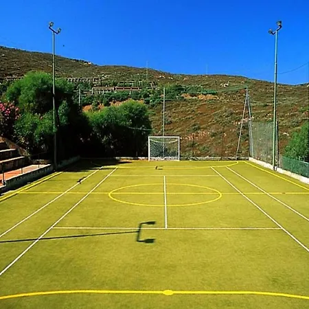 In Olbia With Shared Garden Апартаменты Cugnana Verde