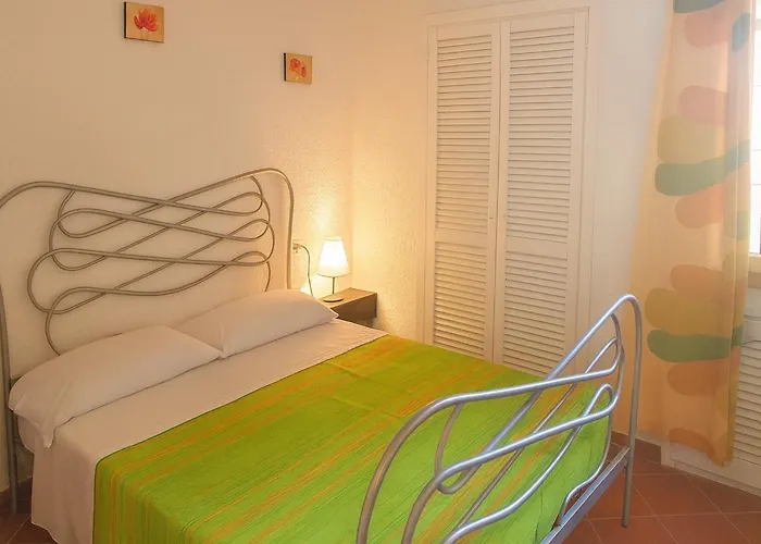 In Olbia With Shared Garden Apartman Cugnana Verde