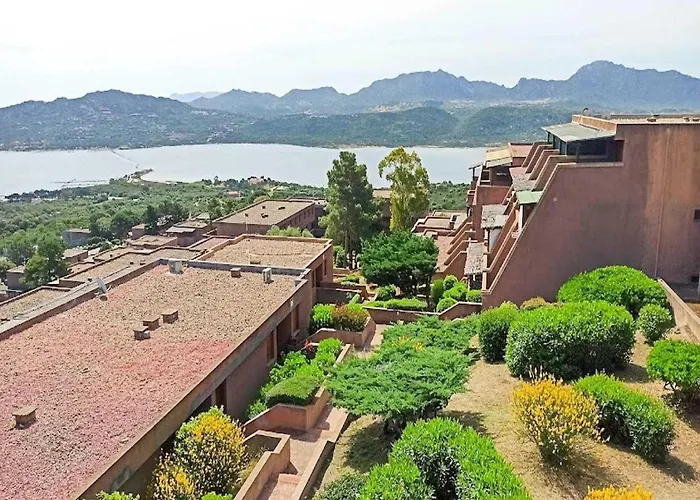 Apartman In Olbia With Shared Garden